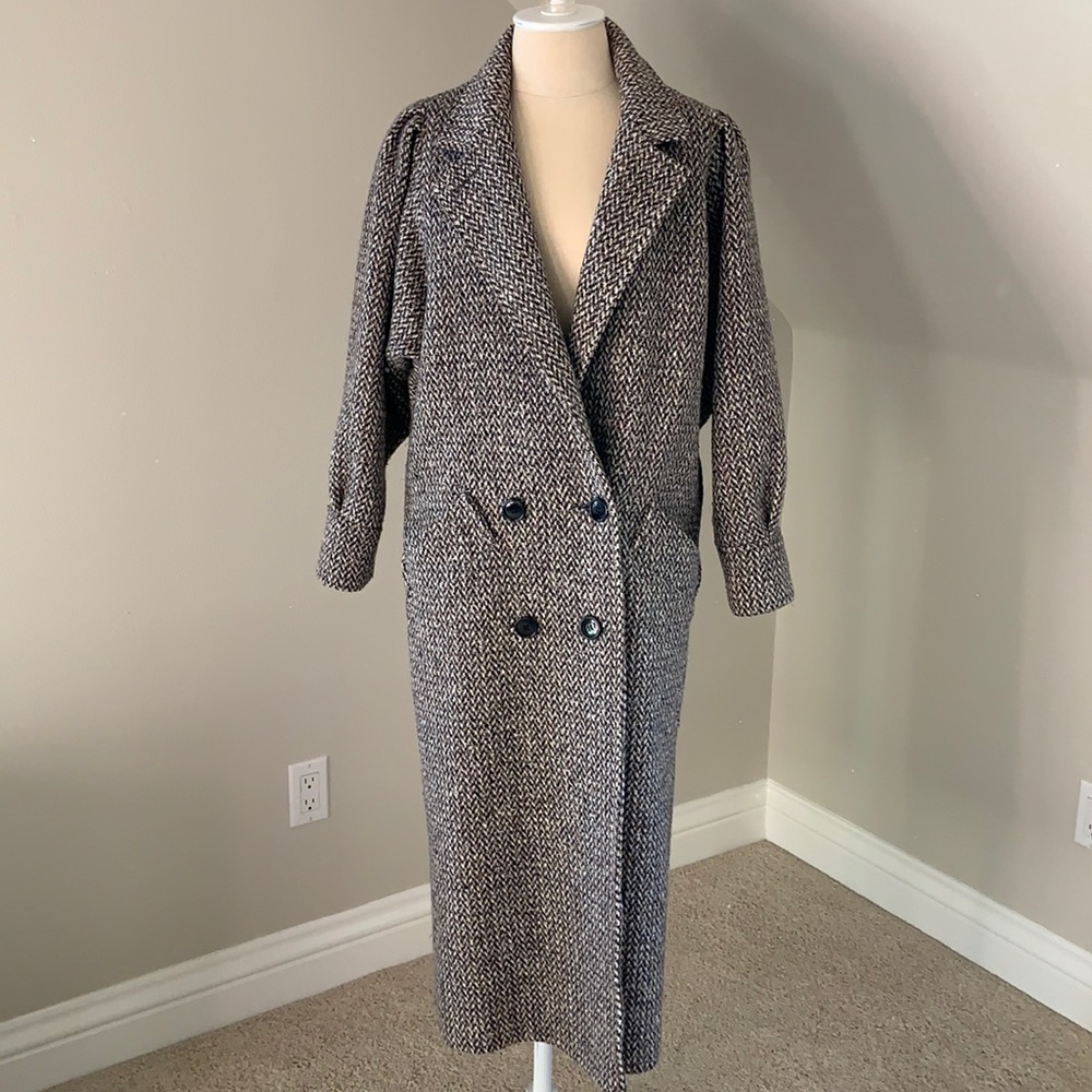 Vintage wool tweed coat. Small